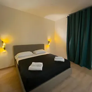 Maison Dante Naples